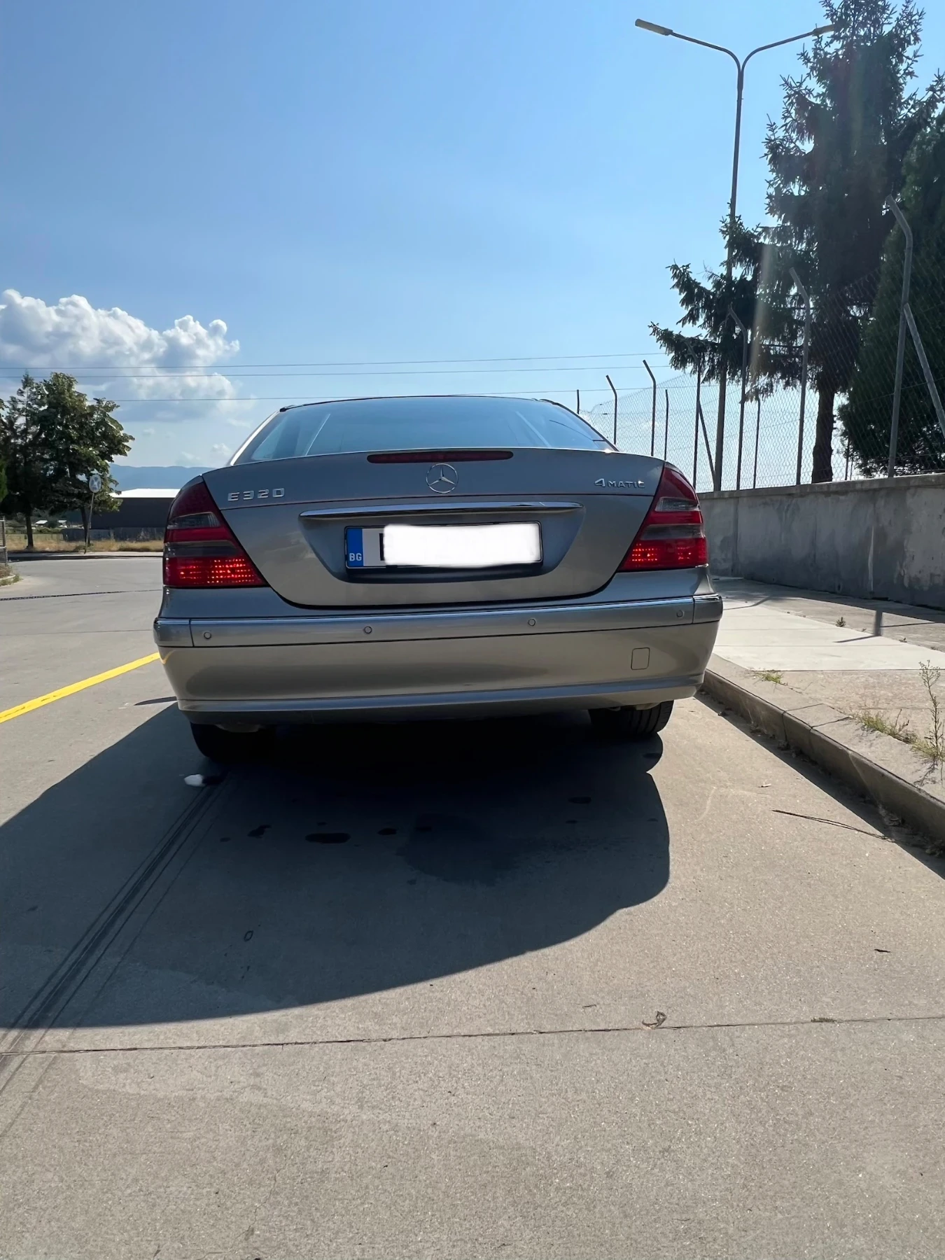 Mercedes-Benz E 320 4x4 LPG, снимка 3 - Автомобили и джипове - 53953267