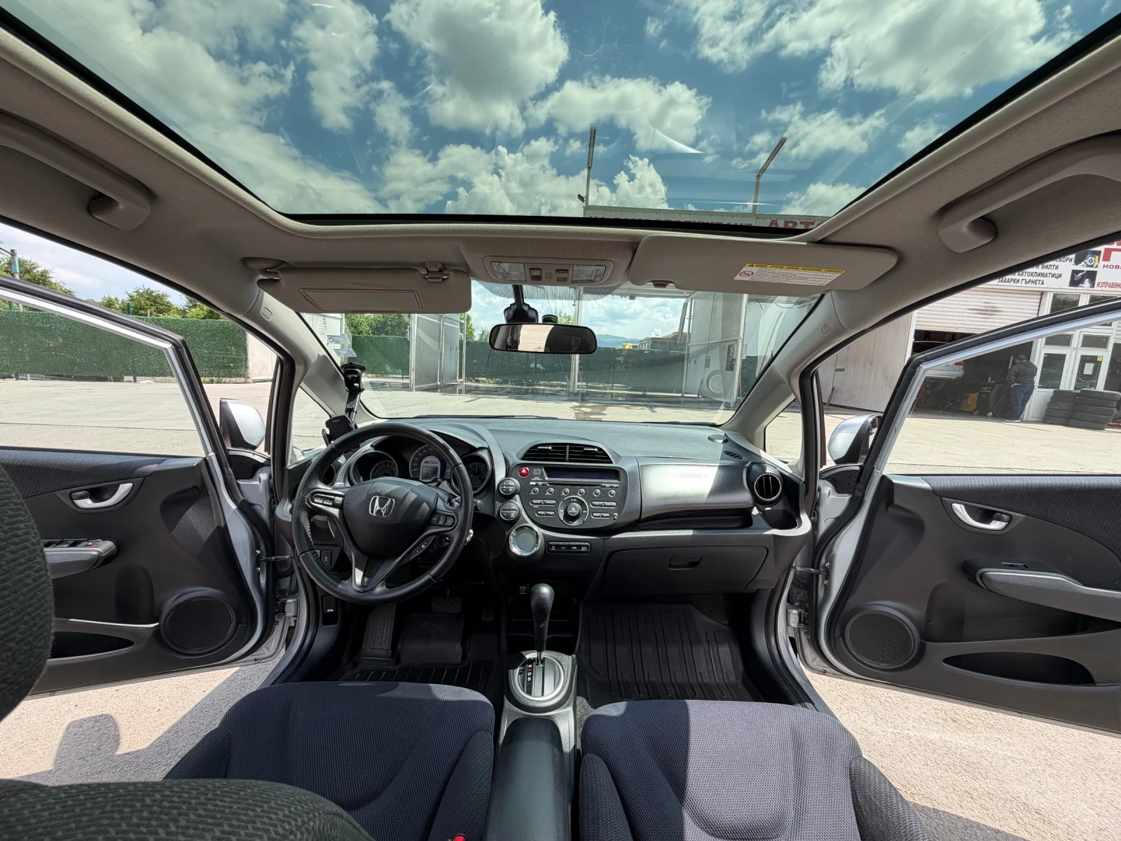 Honda Jazz, снимка 8 - Автомобили и джипове - 54523027