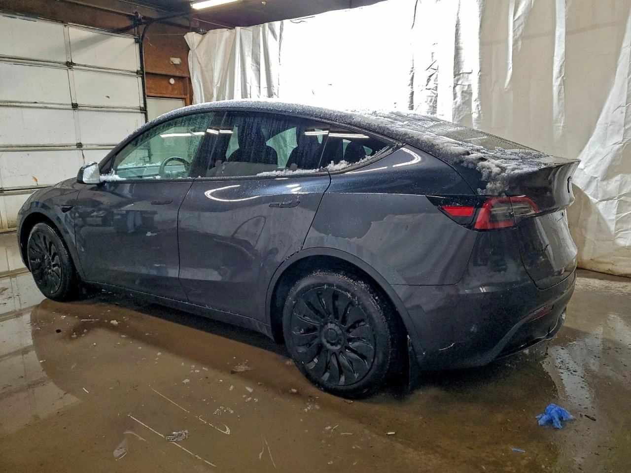 Tesla Model Y, снимка 2 - Автомобили и джипове - 54664173