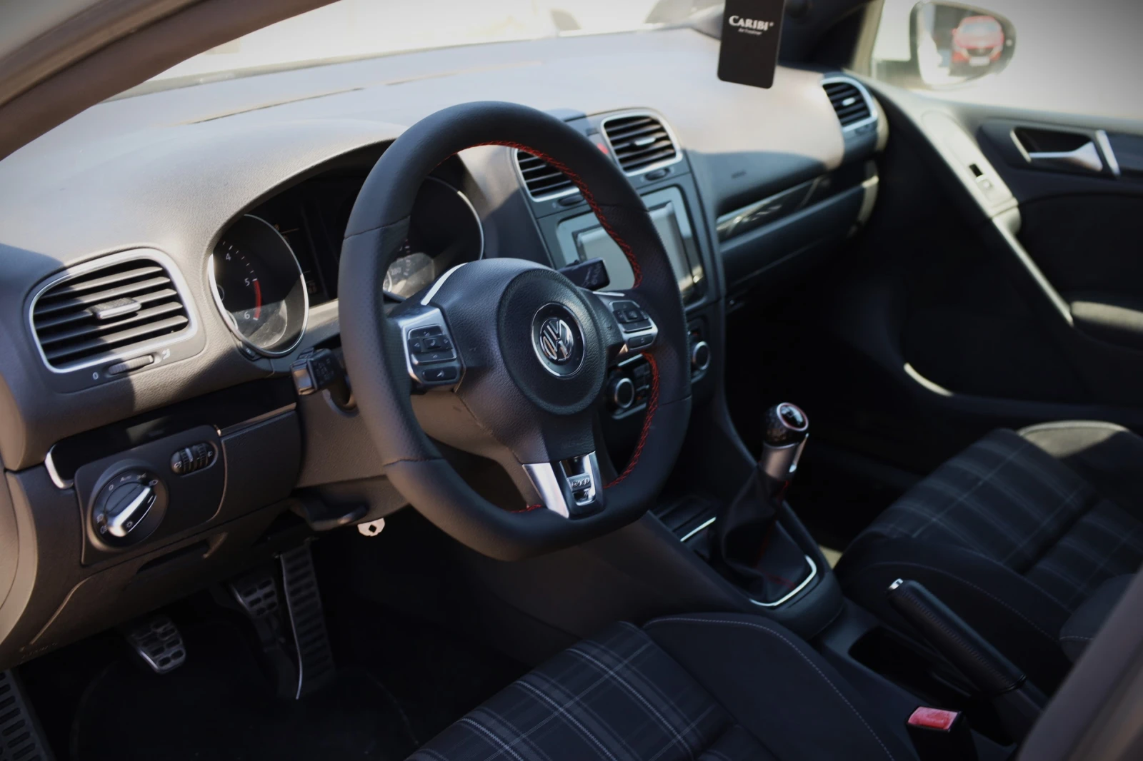 VW Golf GTD 2.0 TDI, снимка 11 - Автомобили и джипове - 55067996