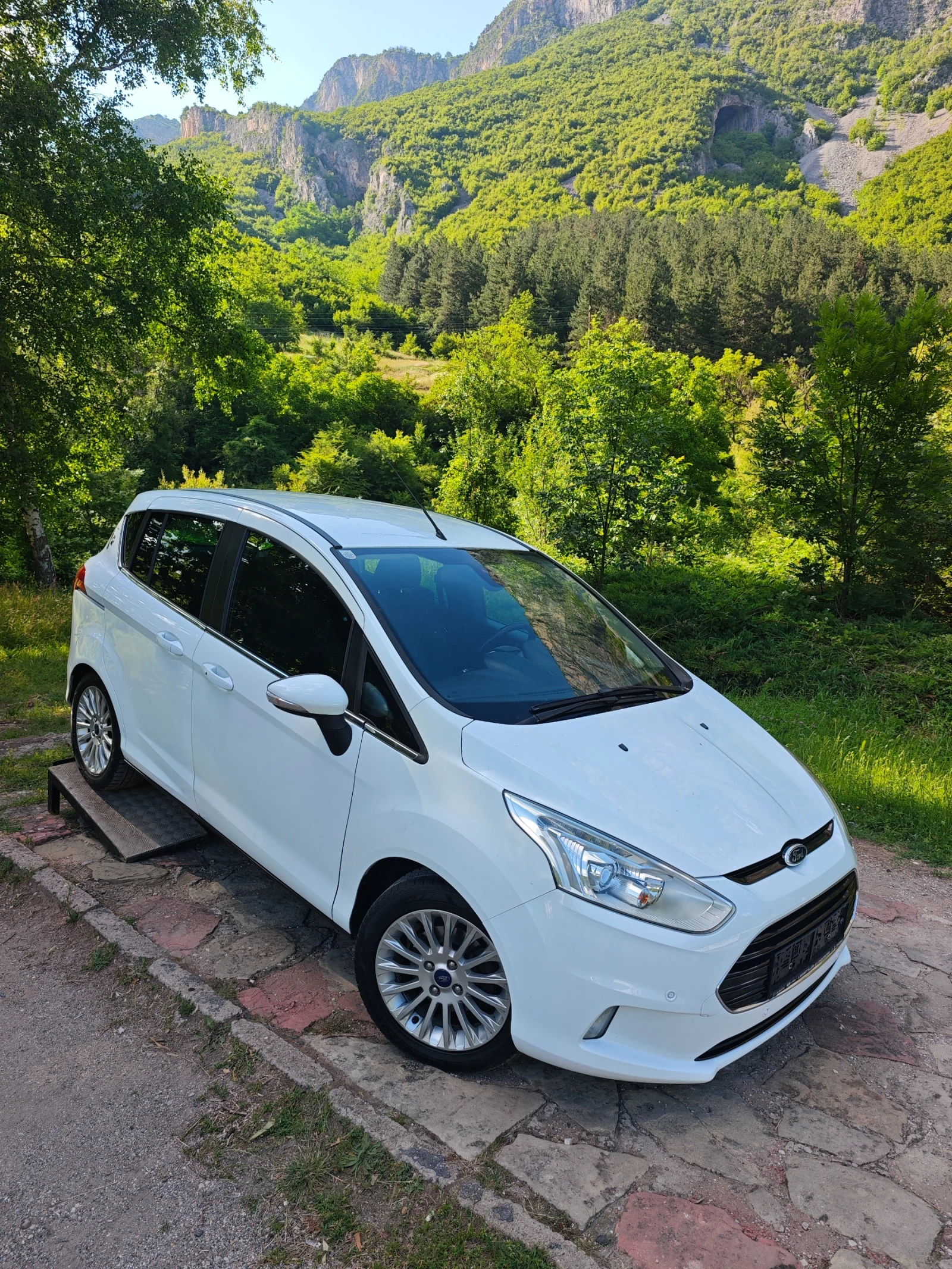 Ford B-Max 100кс Бензин ТИТАНИУМ