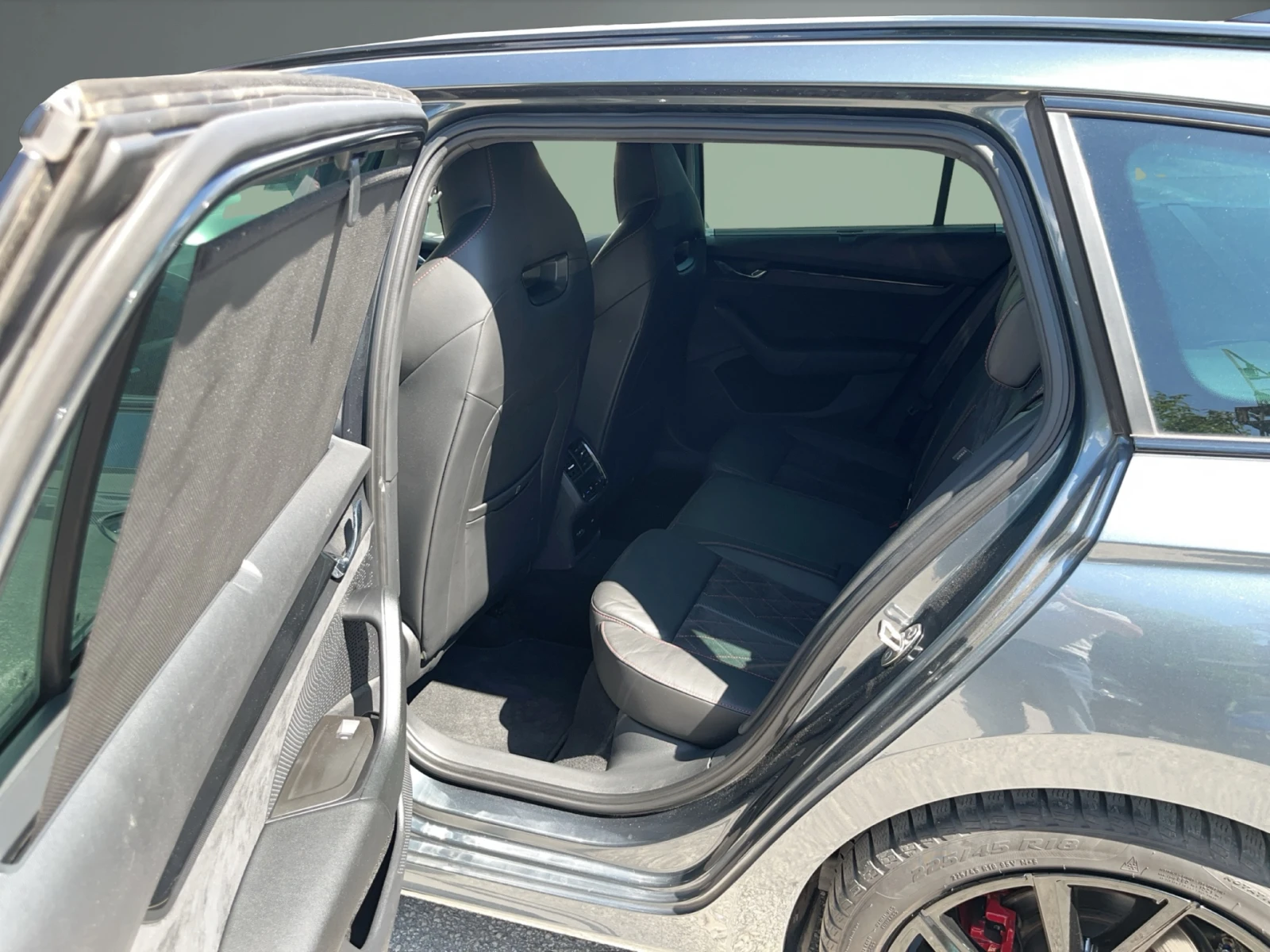 Skoda Octavia 2, 0 TDI 7DSG 4X4 RS, снимка 12 - Автомобили и джипове - 55154891