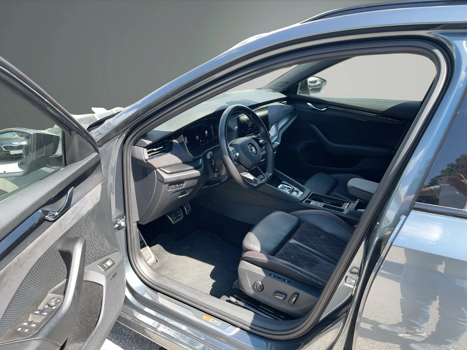 Skoda Octavia 2, 0 TDI 7DSG 4X4 RS, снимка 9 - Автомобили и джипове - 55154891