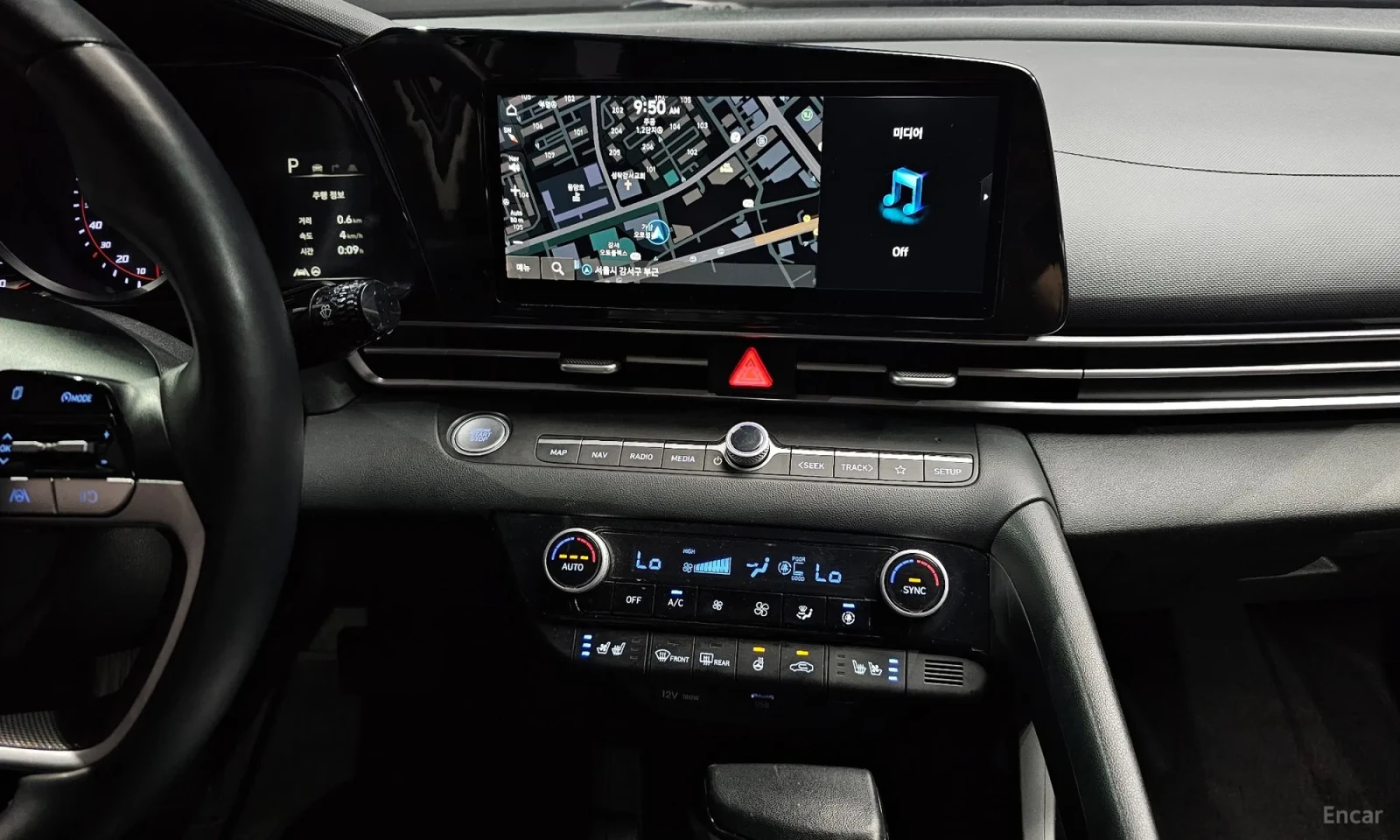 Hyundai Elantra, снимка 14 - Автомобили и джипове - 55188312