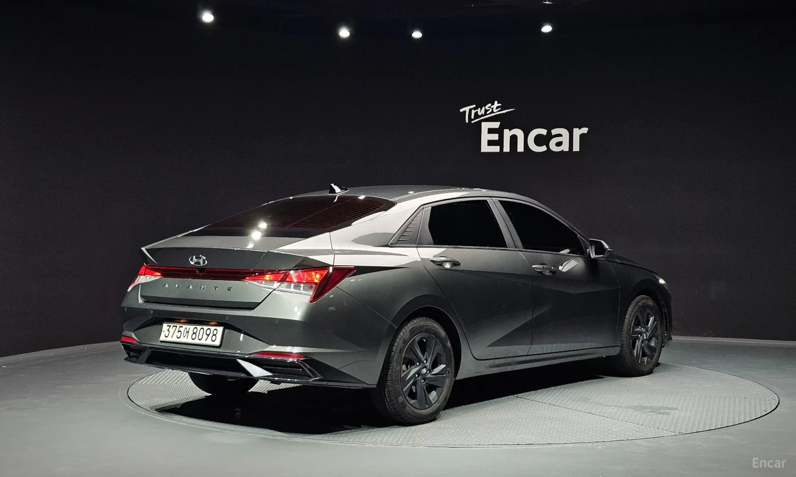 Hyundai Elantra, снимка 2 - Автомобили и джипове - 55188312