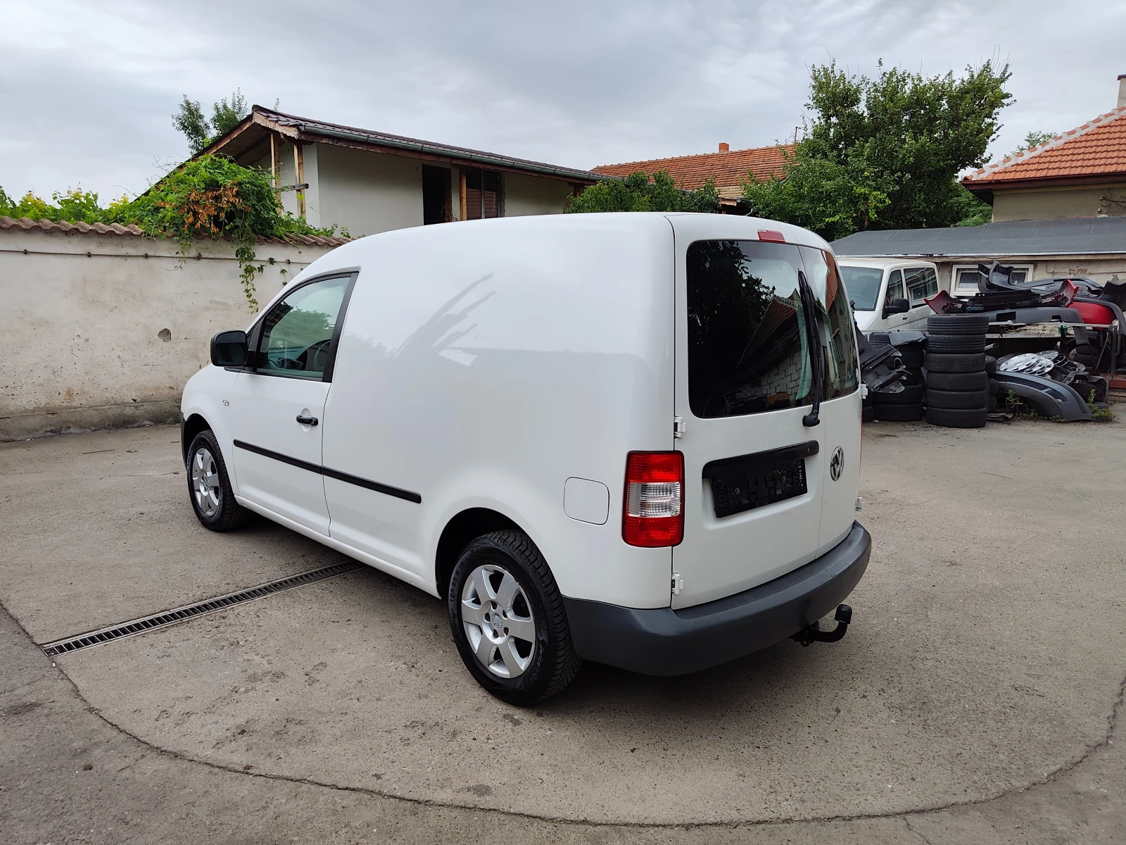 VW Caddy 1.9TDI КЛИМАТИК, снимка 7 - Автомобили и джипове - 55380098