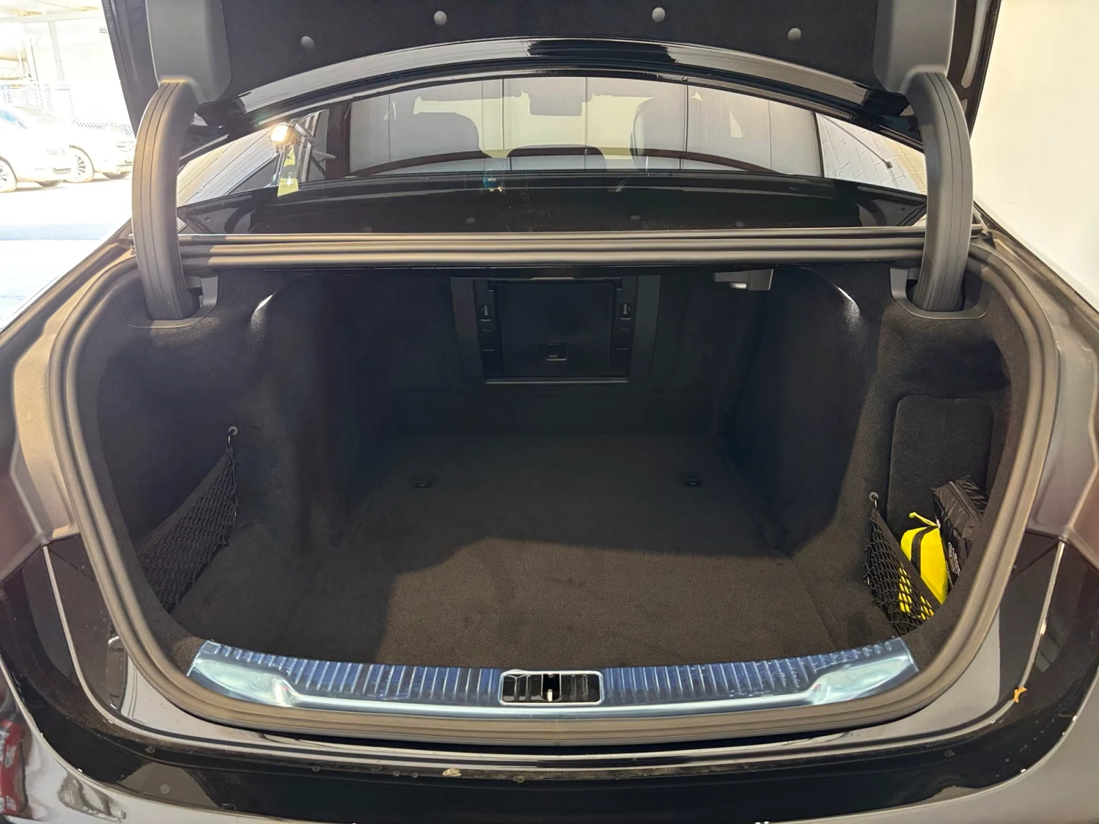 Mercedes-Benz S 450 FACELIFT* d* 4M* AMG* HYPER* BURM-3D* HuD* PANO* D, снимка 15 - Автомобили и джипове - 55735262