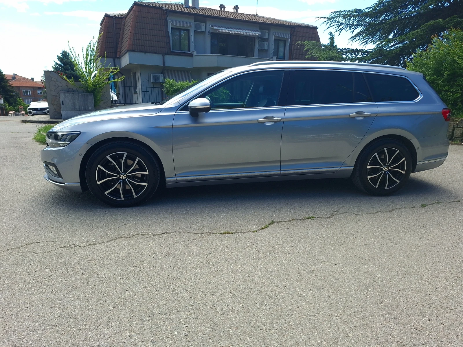 VW Passat 2.0 TDI DSG, снимка 3 - Автомобили и джипове - 56234180
