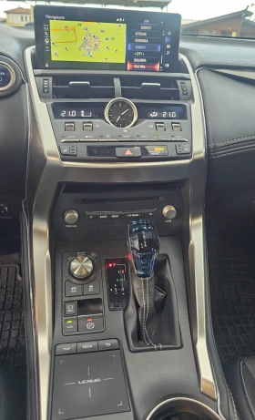 Lexus NX 300h ПЕРФЕКТЕН, F SPORT, HYBRID, снимка 11