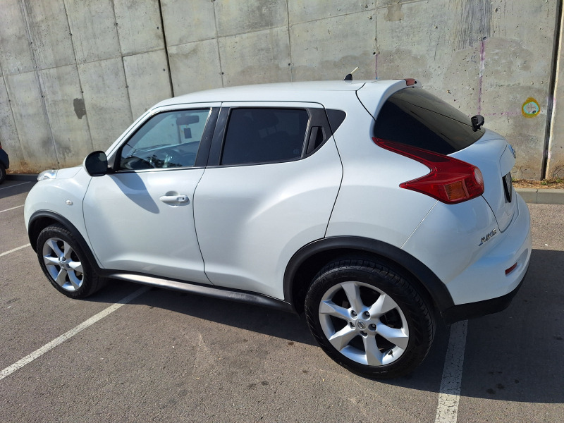 Nissan Juke, снимка 3 - Автомобили и джипове - 46294457