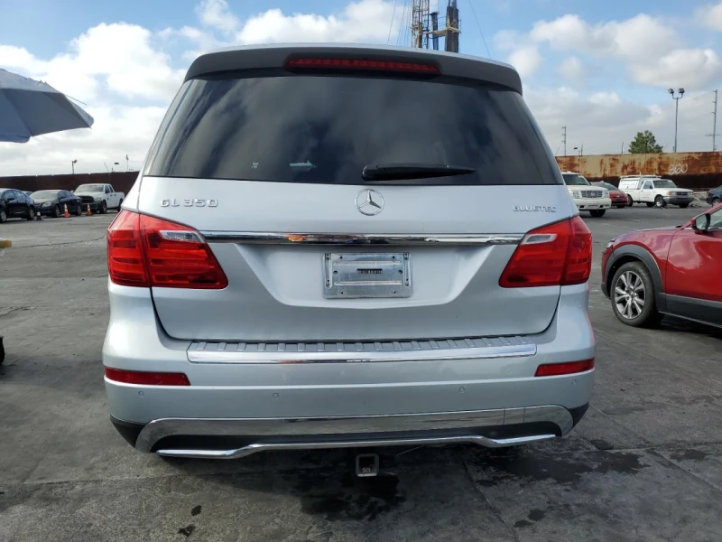 Mercedes-Benz GL 350  BLUETEC Harman/Kardon* Обдух* D.ASSIST* Подгрев* , снимка 6 - Автомобили и джипове - 48547170