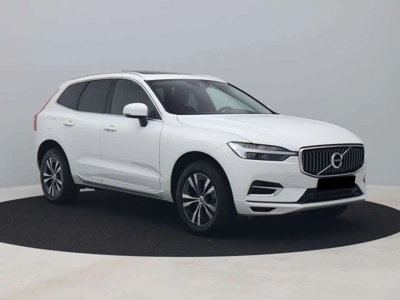 Volvo XC60 T6 Recharge Plug-in Hybrid AWD, снимка 2 - Автомобили и джипове - 49813690