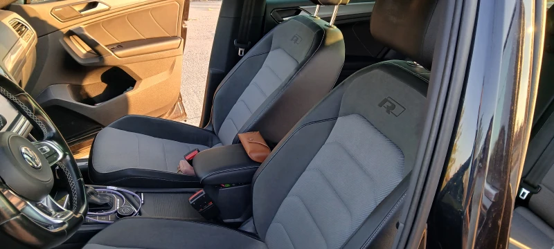 VW Tiguan R-line, снимка 11 - Автомобили и джипове - 51458494