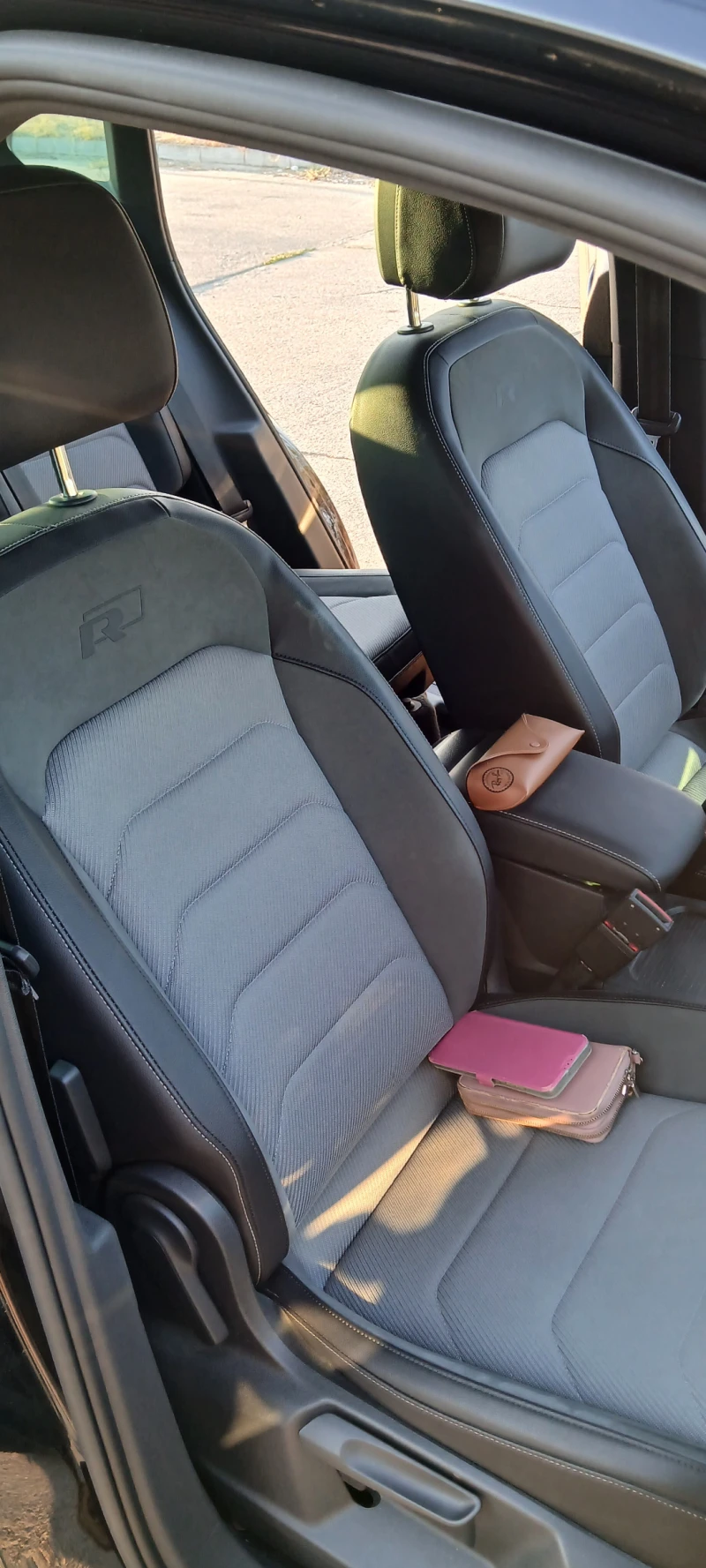 VW Tiguan R-line, снимка 13 - Автомобили и джипове - 51458494