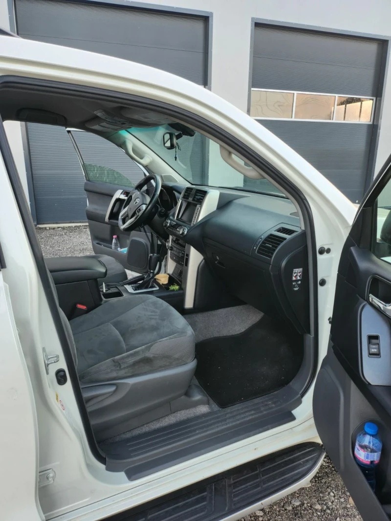 Toyota Land cruiser, снимка 8 - Автомобили и джипове - 52933150