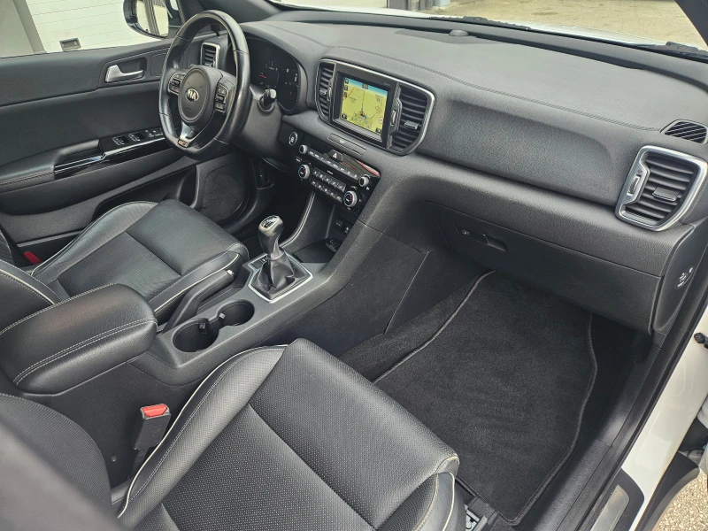 Kia Sportage 2.0 CRDi/GT Line/Navi/Камера/Xenon LED, снимка 14 - Автомобили и джипове - 52447487
