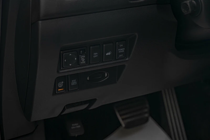 Infiniti Fx 30 SD/Дистроник/Lane Assist/Камера 360/Обдухване, снимка 8 - Автомобили и джипове - 52830166