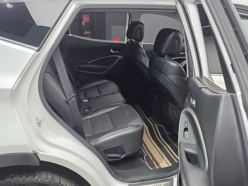 Hyundai Santa fe DIESEL 2.2 4WD EXCLUSIVE SPECIAL, снимка 12 - Автомобили и джипове - 55294007
