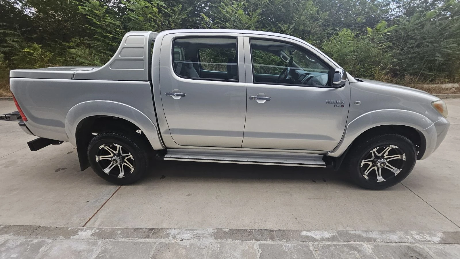 Toyota Hilux 2.5 D4D 4X4 - изображение 3