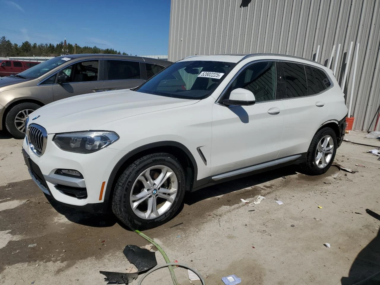 BMW X3 XDRIVE30I Пано* Подгрев* Следене* Налични части! - изображение 2