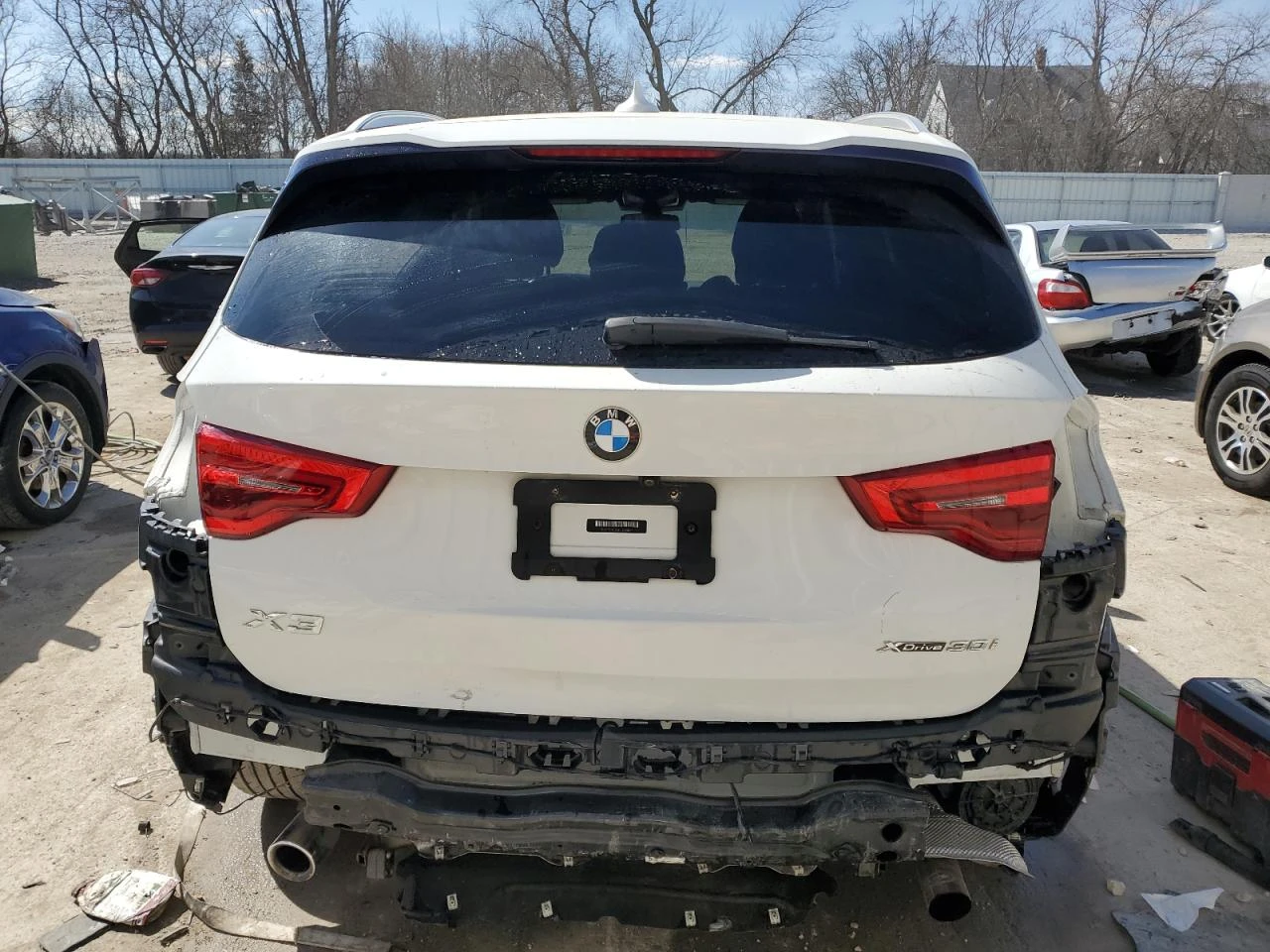 BMW X3 XDRIVE30I Пано* Подгрев* Следене* Налични части! - изображение 6