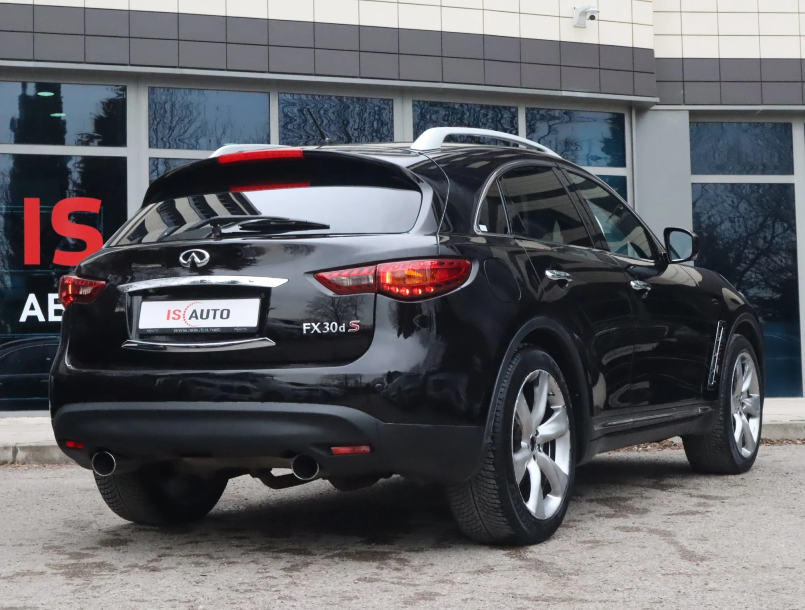 Infiniti Fx 30 SD/Дистроник/Lane Assist/Камера 360/Обдухване - изображение 4