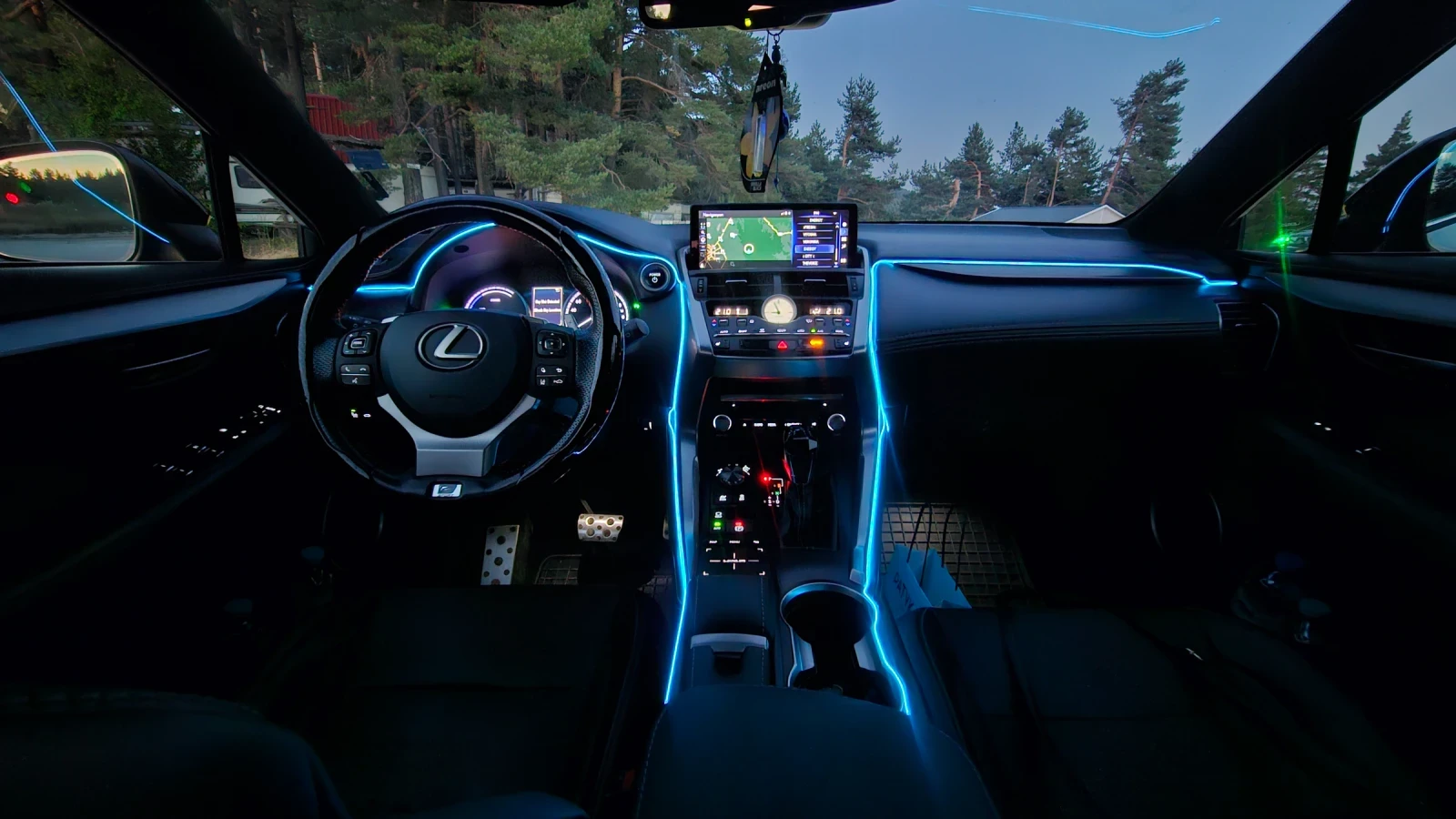 Lexus NX 300h ПЕРФЕКТЕН, F SPORT, HYBRID, снимка 13 - Автомобили и джипове - 55536449