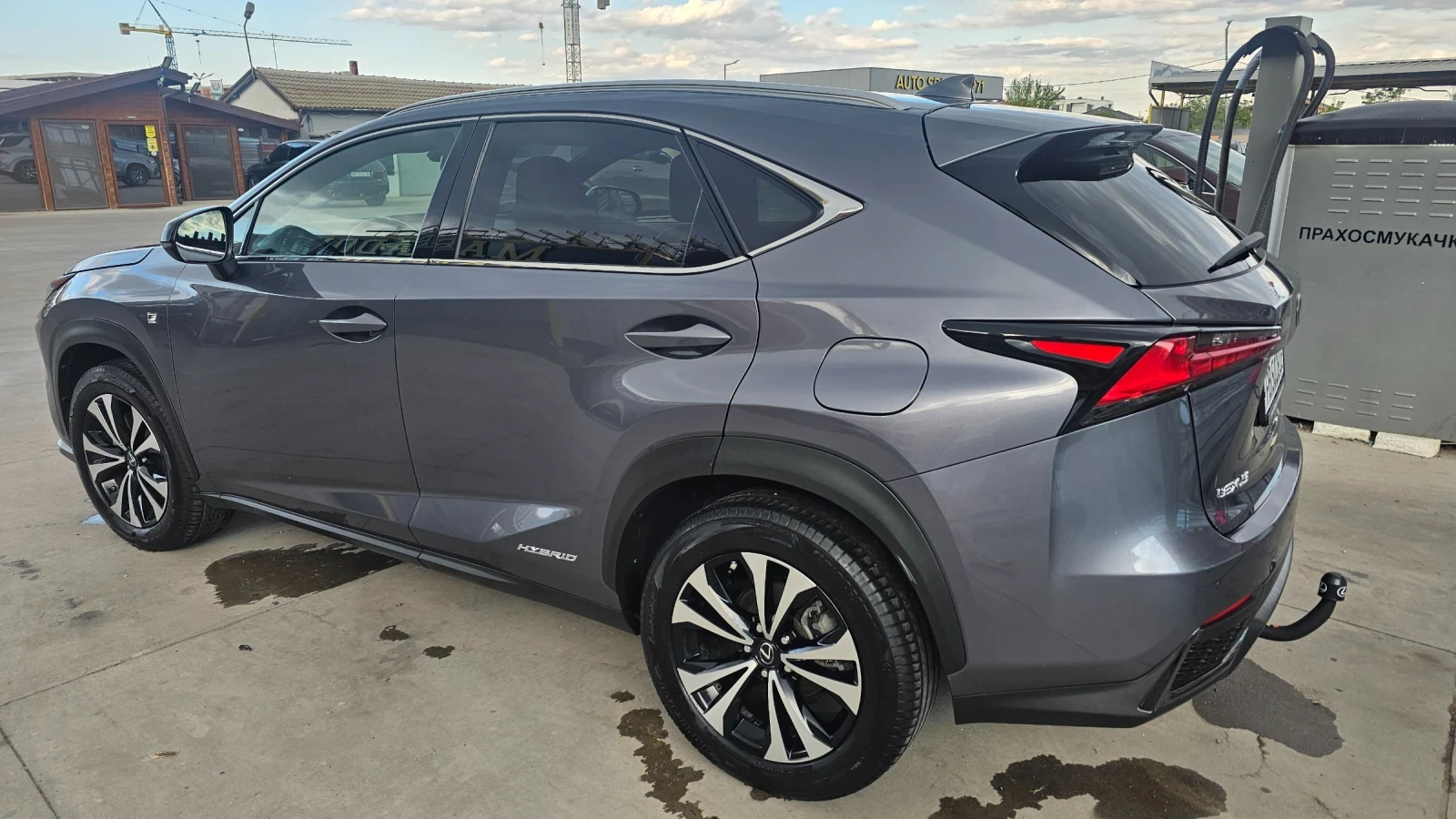 Lexus NX 300h ПЕРФЕКТЕН, F SPORT, HYBRID, снимка 5 - Автомобили и джипове - 55536449
