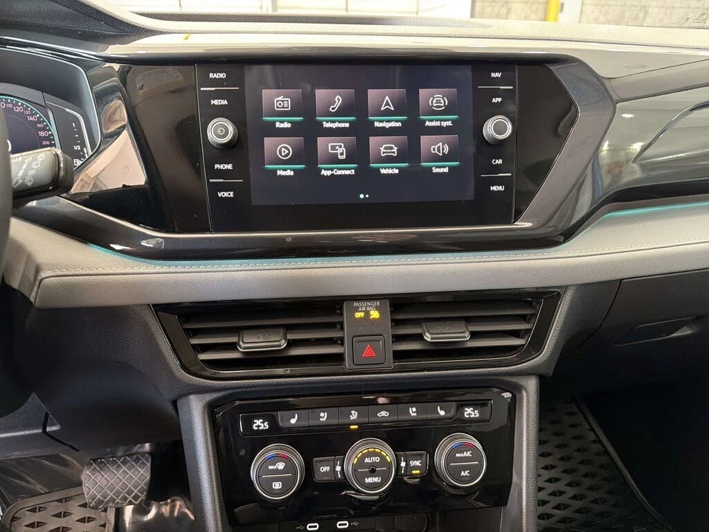 VW Taos SEL 4Motion* АвтоКредит* (Цена до БГ) , снимка 8 - Автомобили и джипове - 53990065