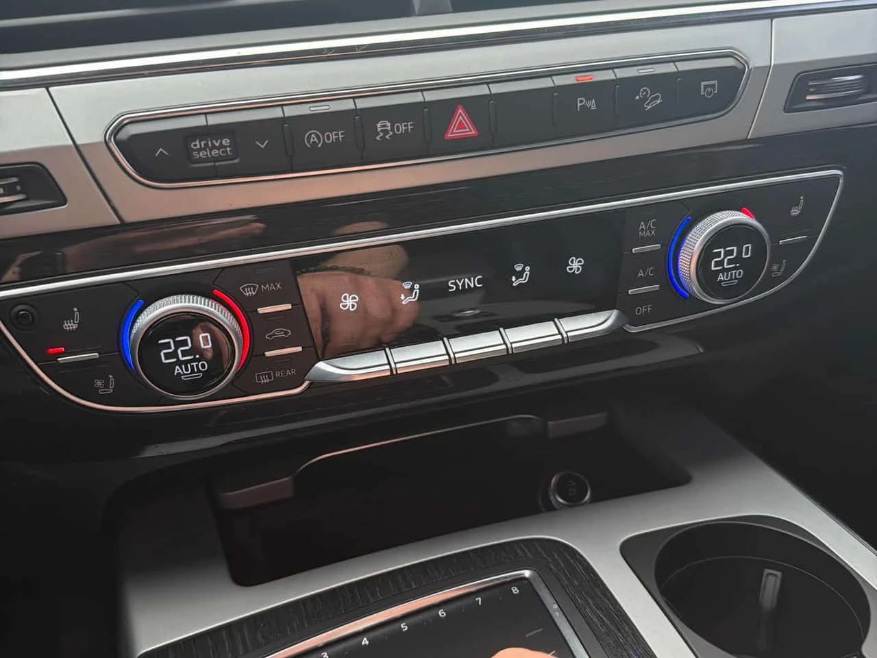 Audi Q7 * Progressiv * ��������� * KEYLESS  * 360 * CARFAX | Mobile.bg � ����������� 10