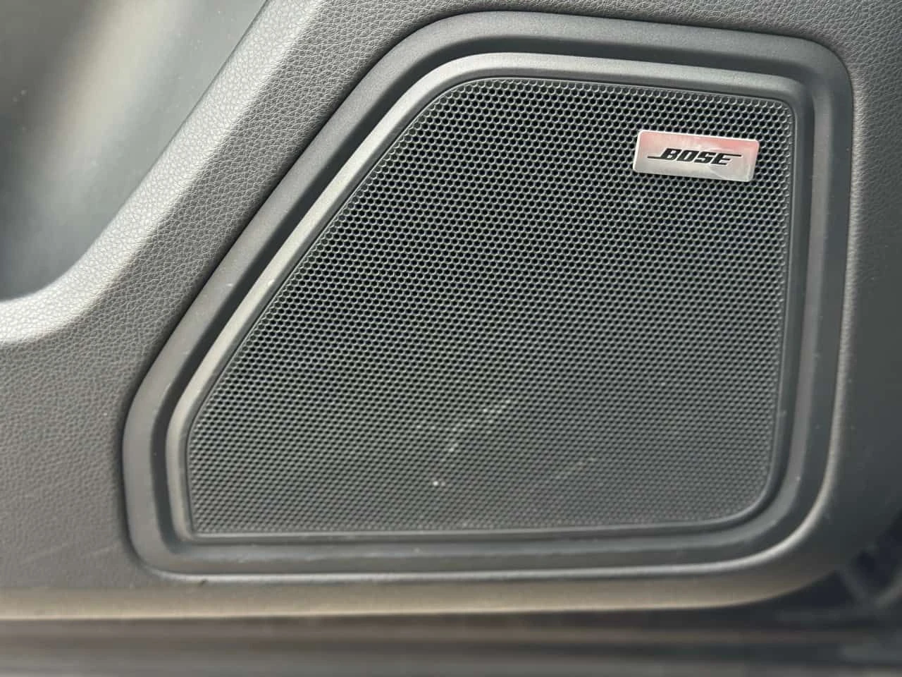 Porsche Macan Turbo  CARFAX, снимка 14 - Автомобили и джипове - 54269911