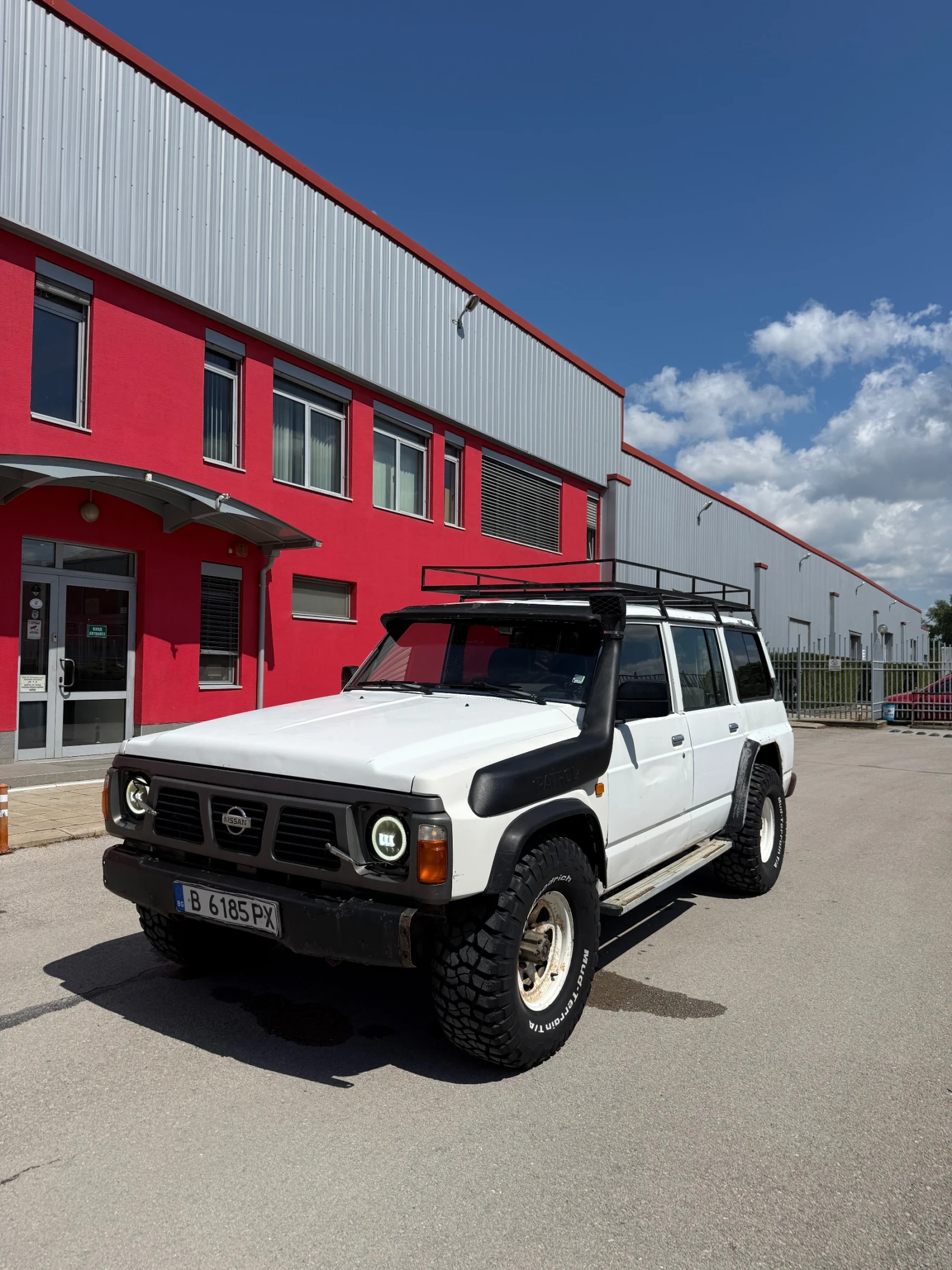 Nissan Patrol Y60 2.8* ДЪЛГА БАЗА* 