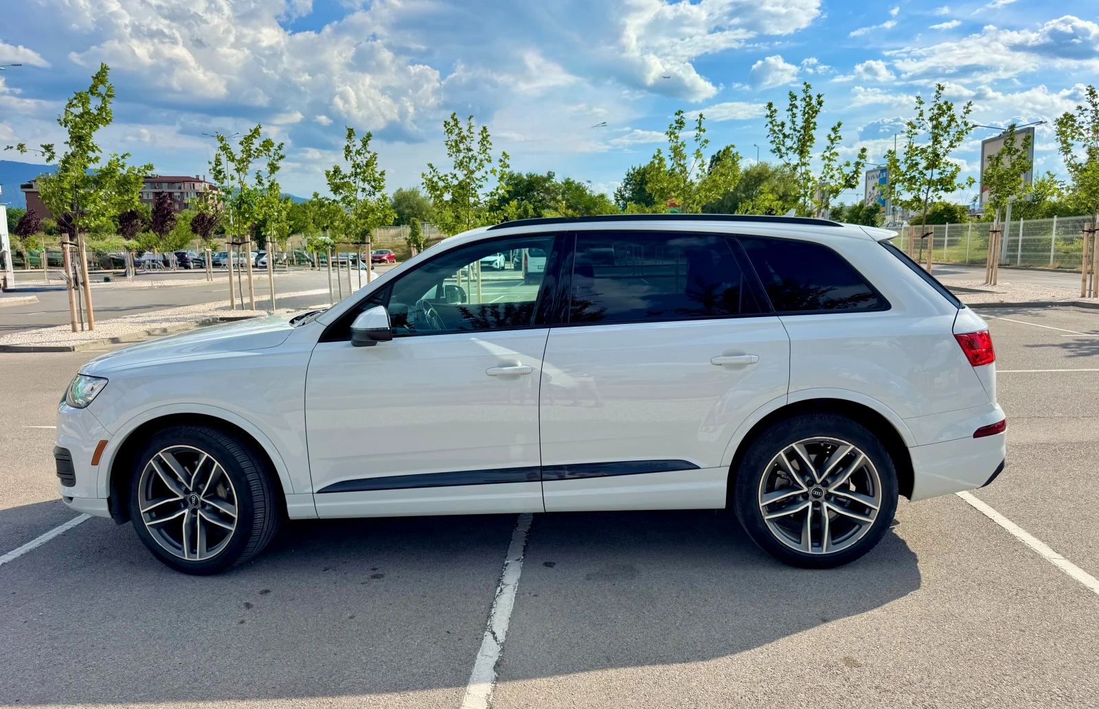 Audi Q7 PRESTIGE| BLACK OPTIC| 360| HEAD-UP| BOSE| PANORAM, снимка 4 - Автомобили и джипове - 55074472
