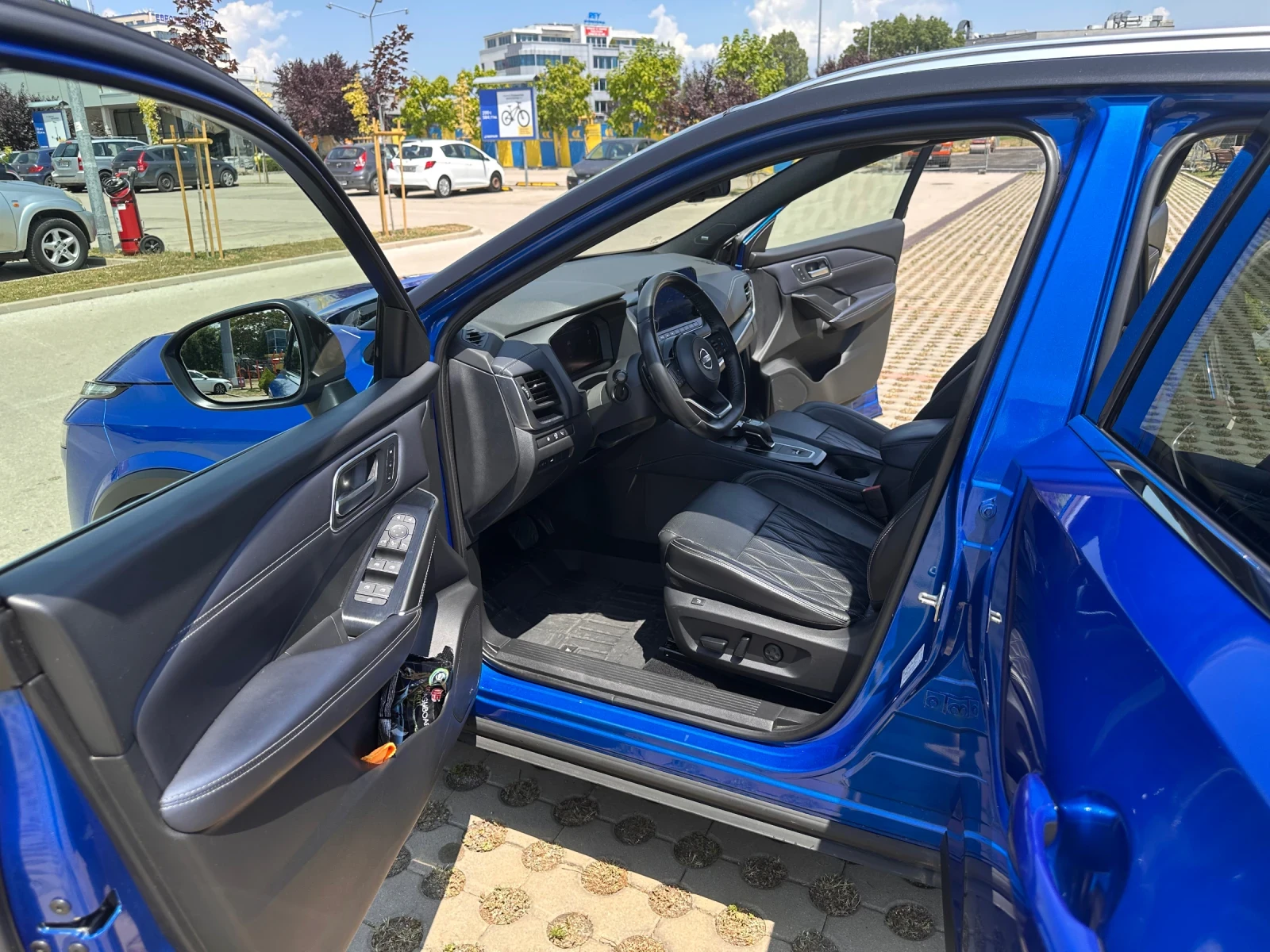 Nissan Qashqai, снимка 7 - Автомобили и джипове - 55350129