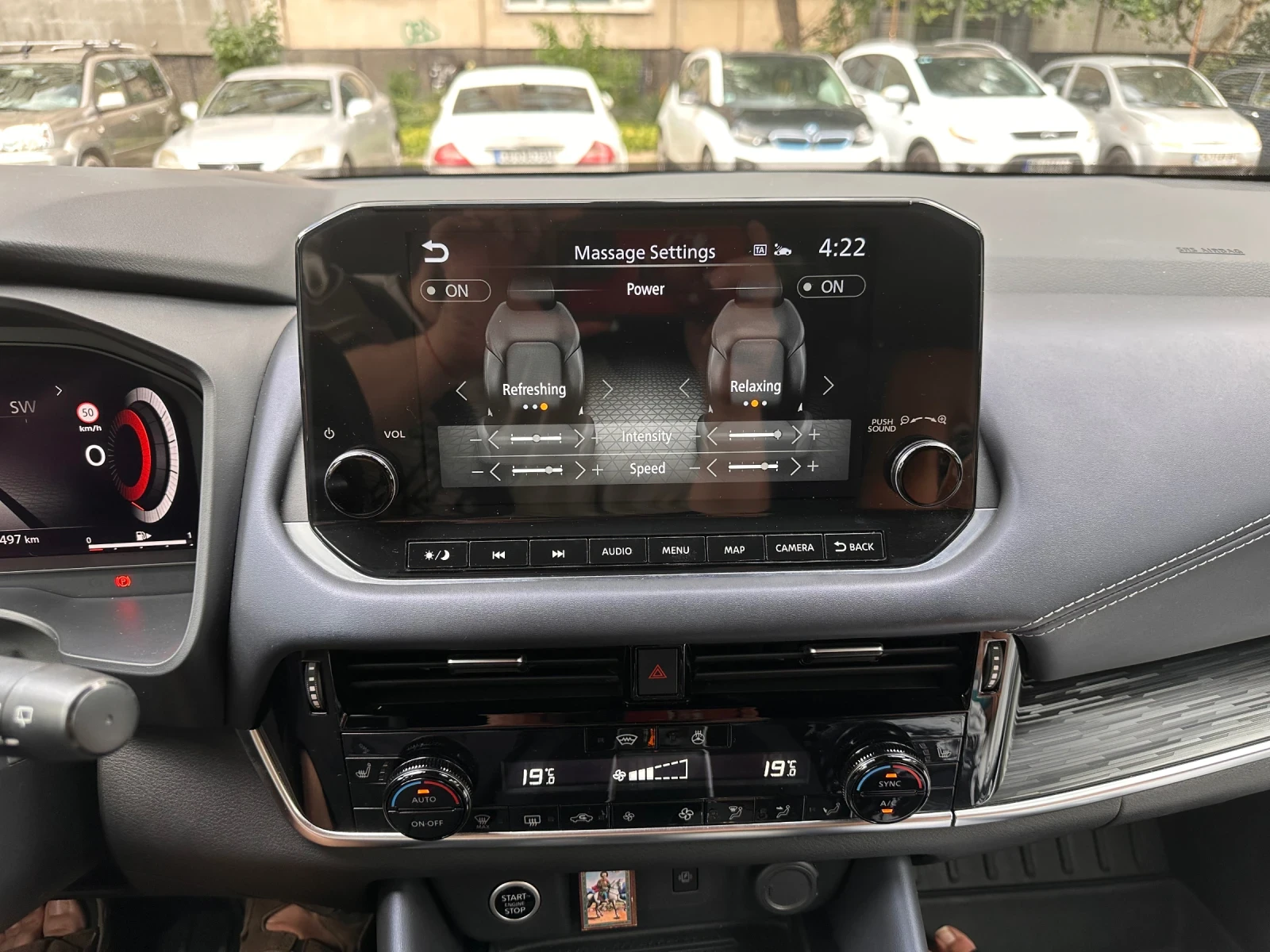 Nissan Qashqai, снимка 12 - Автомобили и джипове - 55350129
