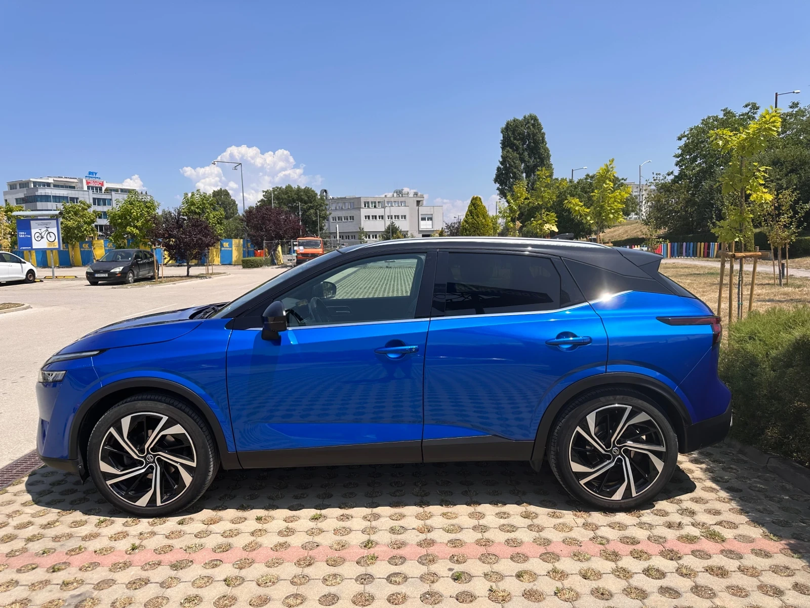 Nissan Qashqai, снимка 2 - Автомобили и джипове - 55350129