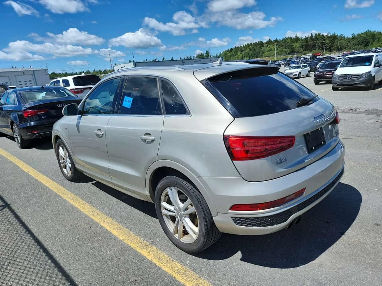 Audi Q3 * TECHNIK * CARFAX * БЕЗ ПЪРВОНАЧАЛНА ВНОСКА, снимка 4 - Автомобили и джипове - 55403905