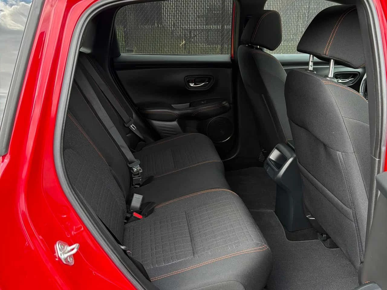 Honda Hr-v * Sport * CARFAX * ЛИЦЕНЗИРАН ДИЛЪР, снимка 17 - Автомобили и джипове - 55541443
