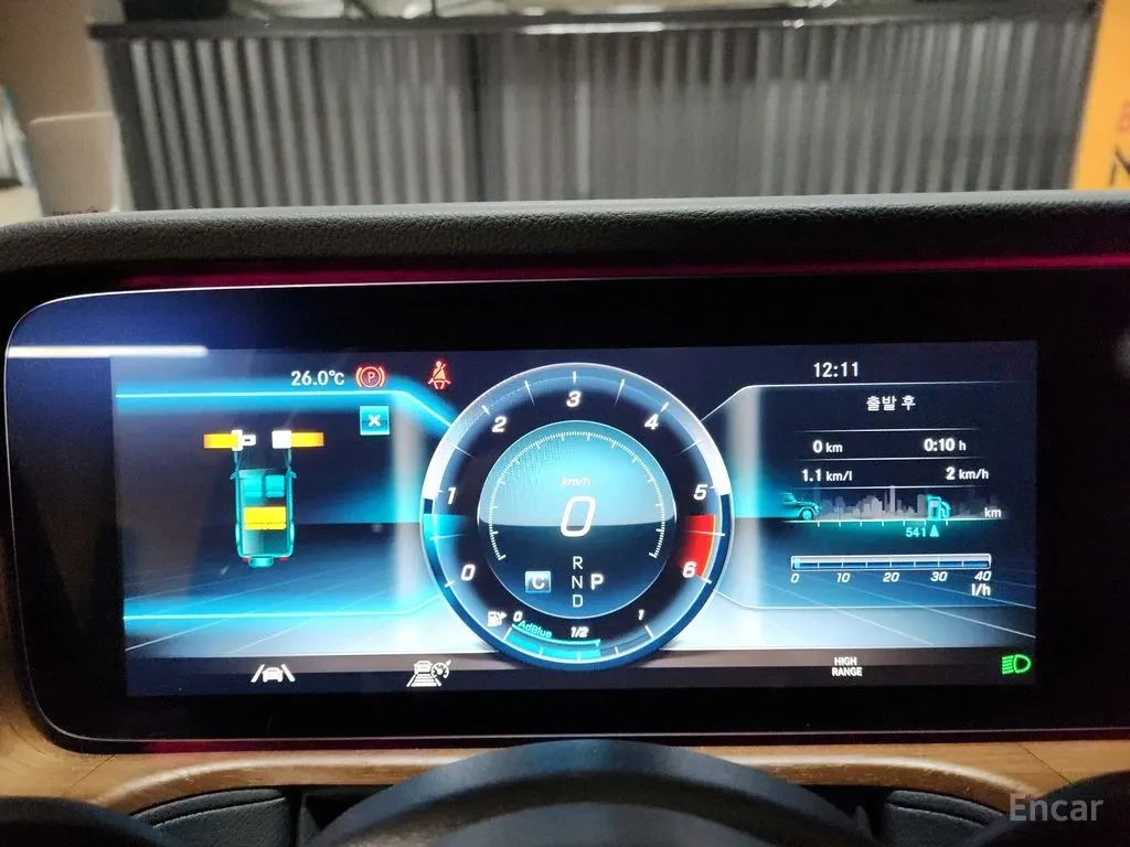 Mercedes-Benz G 400 DISTRONIC | HEADS UP | VENTED | 360, снимка 12 - Автомобили и джипове - 55960396
