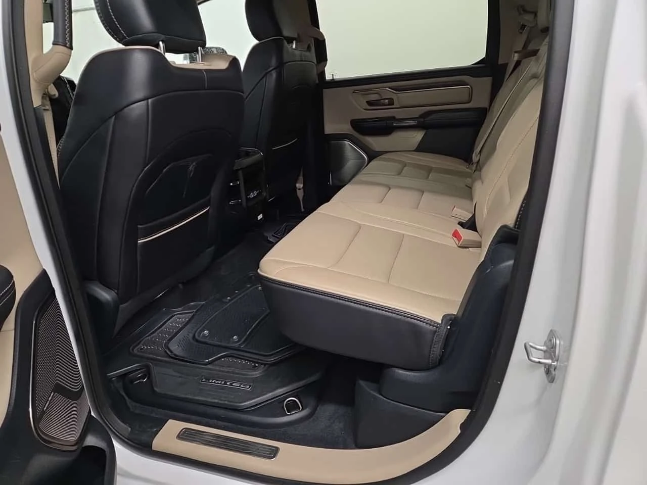 Dodge RAM 1500 5.7 V8 * LIMITED * H/K * ��������� * CARFAX *  | Mobile.bg � ����������� 11