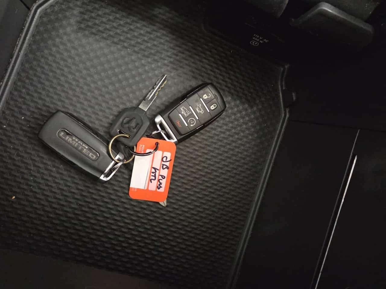 Dodge RAM 1500 5.7 V8 * LIMITED * H/K * ��������� * CARFAX *  | Mobile.bg � ����������� 12
