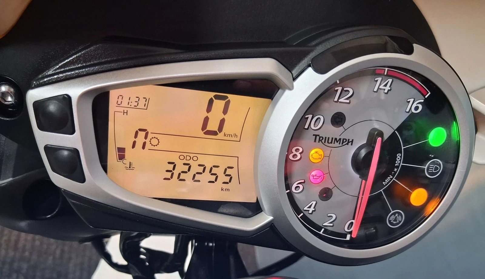 Triumph Street Triple 675 R, снимка 17 - Мотоциклети и мототехника - 55286657