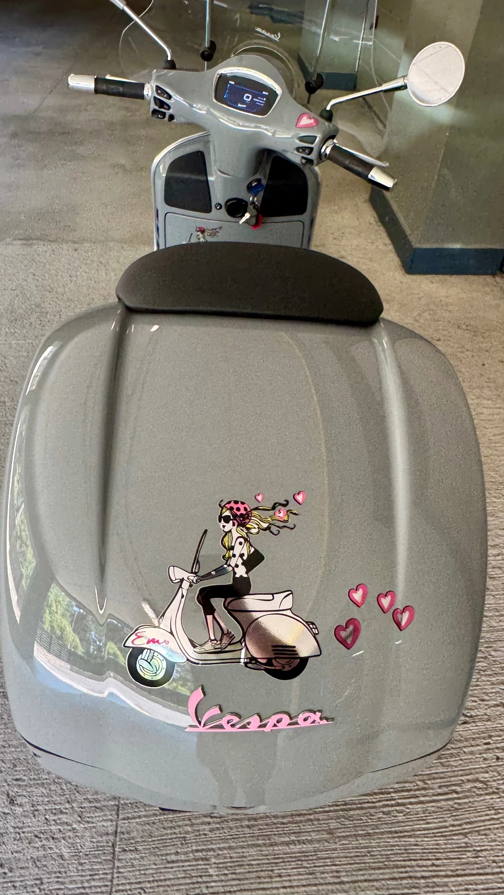 Vespa 125 GTS super Tech , снимка 12 - Мотоциклети и мототехника - 55770672