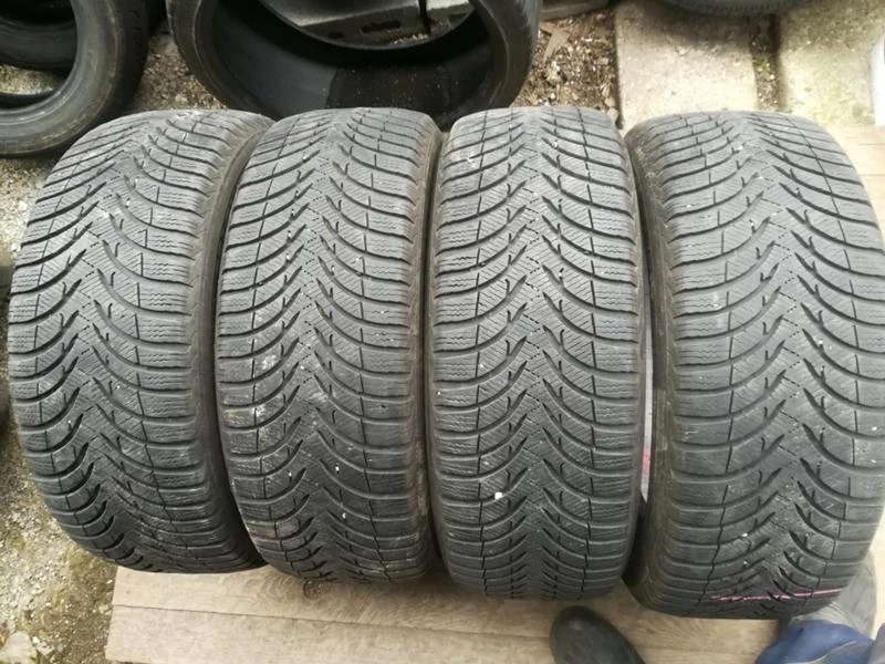 Гуми Зимни 215/55R16, снимка 5 - Гуми и джанти - 20432675