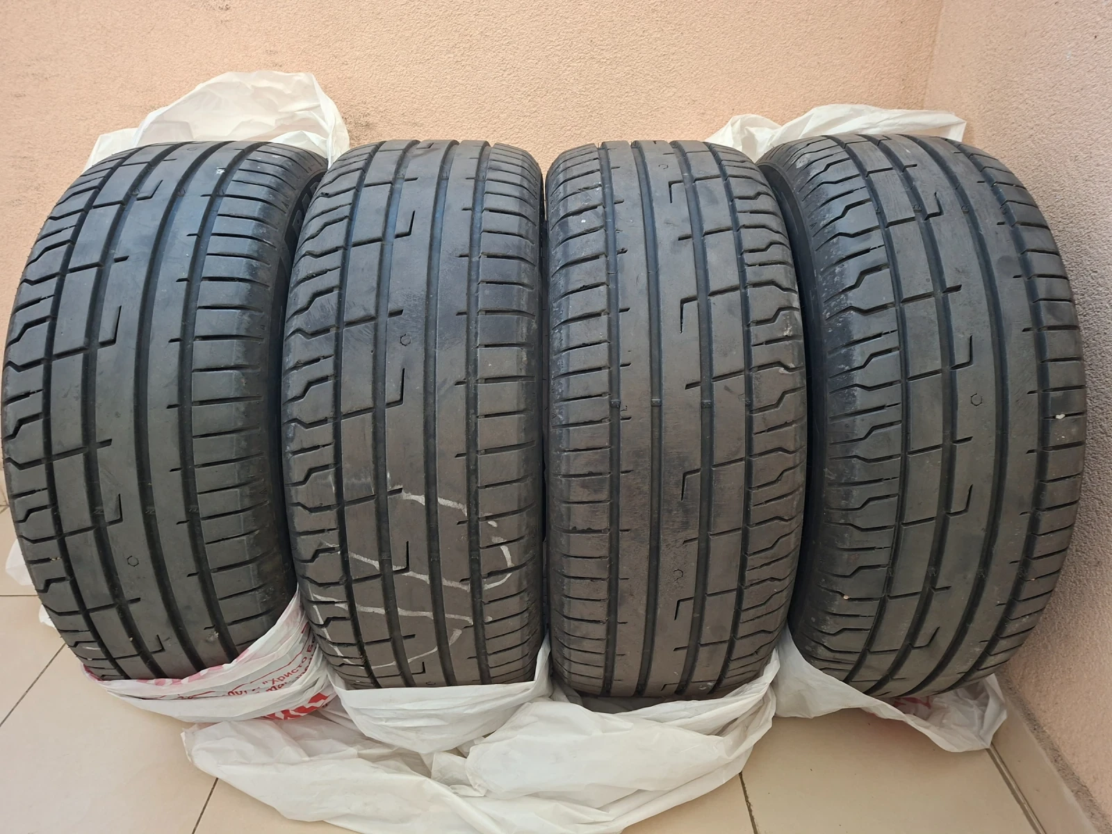Гуми Летни 245/45R18