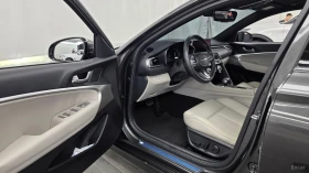 Genesis G70 2.0T* 4WD* КОЖА* ПОДГРЕВ* КАМЕРА* NAVI* LED* , снимка 9
