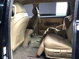 Kia Carnival 7-Seater High Limousine President, снимка 12