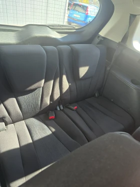 Mazda 5 2.0i 7места, снимка 10