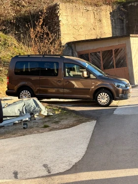 VW Caddy Caddy Maxi Life 2.0метан-бензин | Auto.bg — изображение 5