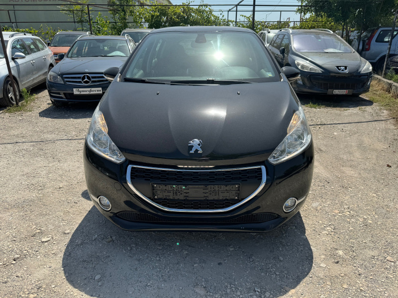 Peugeot 208, снимка 1 - Автомобили и джипове - 46317980